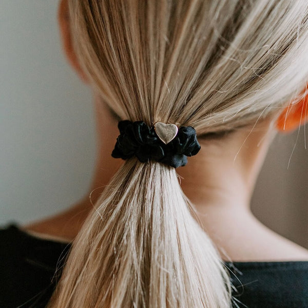 By Eloise Gold Heart Silk Scrunchie –⁠ Black