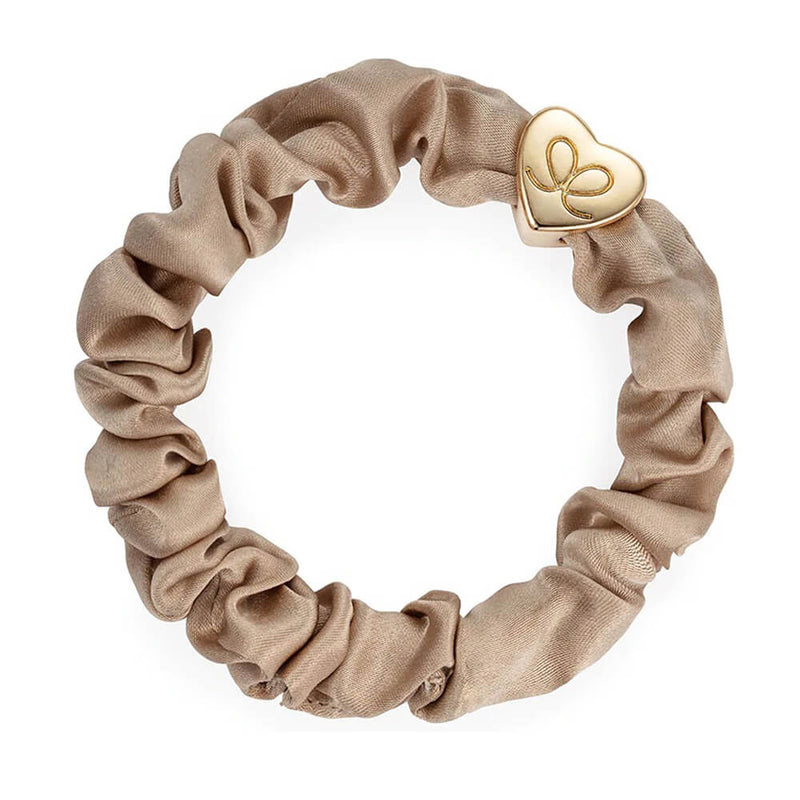 By Eloise Gold Heart Silk Scrunchie –⁠ Sand